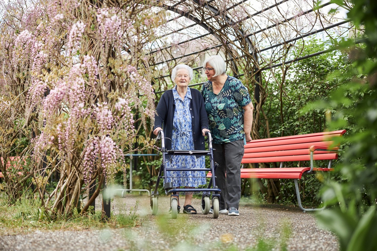 Frauen im Garten im Zentrum Ergolz